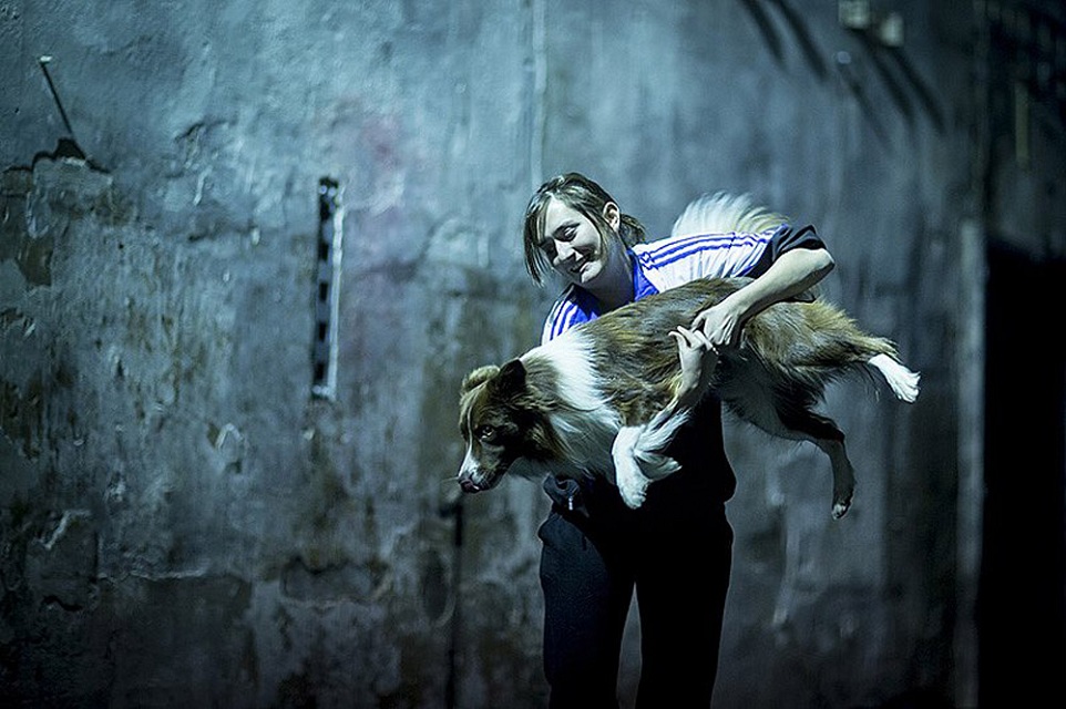 Konec --- člověka / Doba z druhé ruky. Foto: Web www.spitfirecompany.cz.